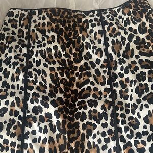 White House Black Market Leopard Print Pencil Skirt